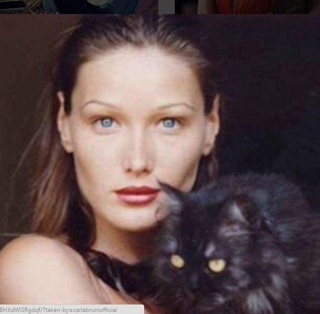 Amarcord firmato Carla Bruni Le sue foto in topless infiammano Instagram