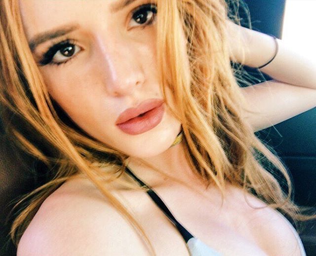 Bella Thorne lex stellina Disney nuda e senza ritocchi su GQ