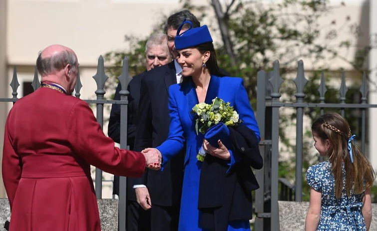 La famiglia reale inglese festeggia la Pasqua chi cè e chi manca Kate e Camilla il dettaglio che le unisce