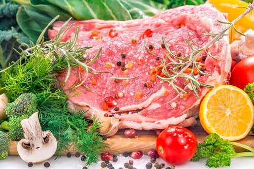 Gli errori da evitare quando si scongela e cuoce la carne ecco i consigli per scongiurare gravi intossicazioni