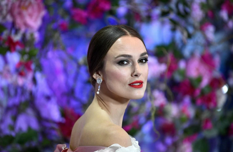 Keira Knightley parla per la prima volta della sua famiglia Mia figlia è dislessica come me E svela lincontro col marito