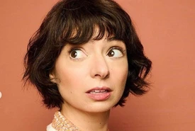 Lattrice di The Bing Bang Theory ha un tumore ai polmoni a 43 anni Assurdo mai fumato in vita mia