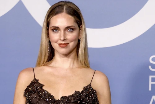 Chiara Ferragni a sorpresa alla Milano Fashion Week Ecco come sto