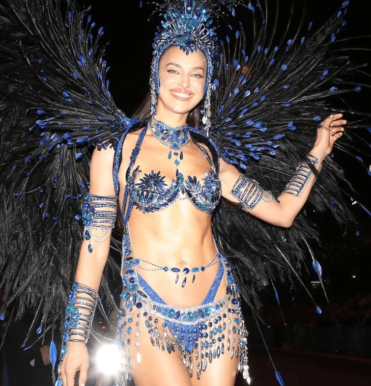 Irina Shayk è la regina del carnevale di Rio Datemi un pizzicotto questo è un sogno