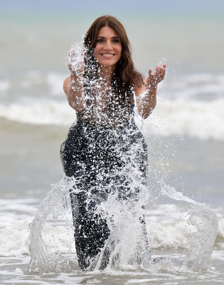 Caterina Murino madrina dell80esima edizione della Mostra del cinema di Venezia