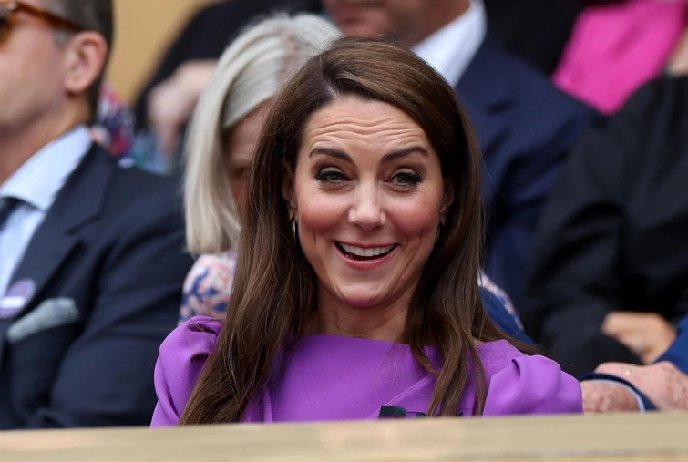 Kate Middleton tutti in piedi per lei a Wimbledon il perché del colore lilla e le sue parole