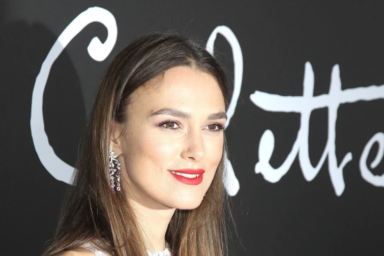 Keira Knightley parla per la prima volta della sua famiglia Mia figlia è dislessica come me E svela lincontro col marito