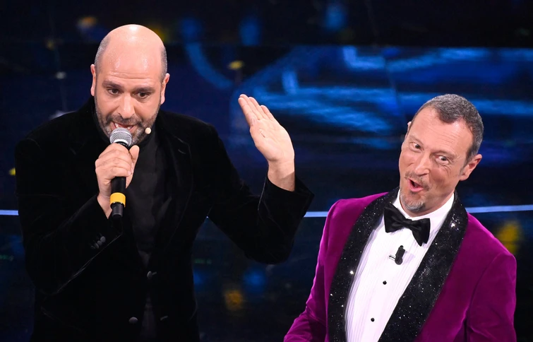 Checco Zalone e Virginia Raffaele stanno insieme il portone galeotto