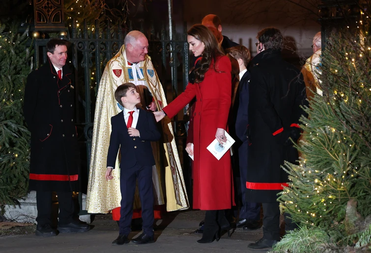 Kate Middleton e il segreto col figlio Louis Mamma sto scoppiando Tenero retroscena al concerto di Natale