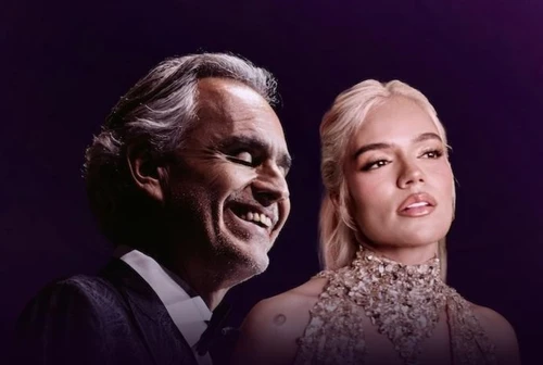 Andrea Bocelli insieme a Karol G in Vivo por Ella