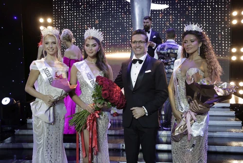 Bellezza e cultura a Tirana Miss Universe Albania Kosovo e Montenegro