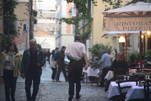 Boom di spesa dei turisti stranieri in bar e ristoranti