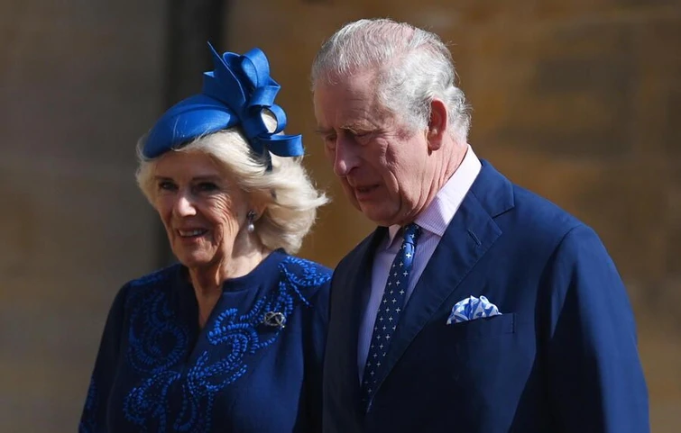 La famiglia reale inglese festeggia la Pasqua chi cè e chi manca Kate e Camilla il dettaglio che le unisce