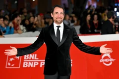 Festa del Cinema di Roma  Elio Germano nei panni di Berlinguer colpisce al cuore premio come miglior attore Tutti i premiati