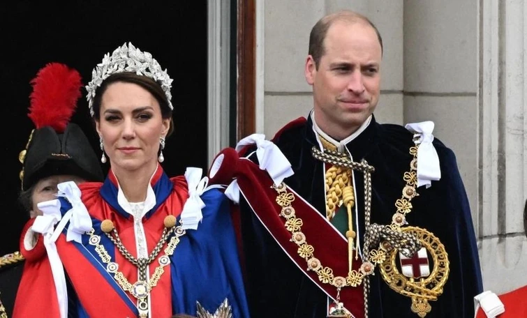 Il minuto e mezzo di ritardo di William e di Kate che ha fatto infuriare Re Carlo Il grande no del principe allabdicazione