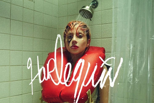 Lady Gaga annuncia luscita dellalbum Harlequin