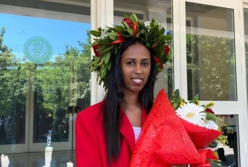 La storia fantastica di Yodit nata in Eritrea arrivata in Italia come rifugiata e ora dottoressa