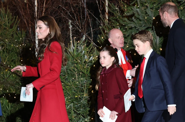 Kate e William augurano Buon Natale e scelgono una foto importante ecco perché