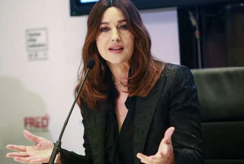 Monica Bellucci compie 60 anni