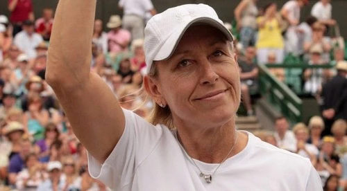 Una trans può gareggiare con le donne E polemica sulla risposta di Martina Navratilova