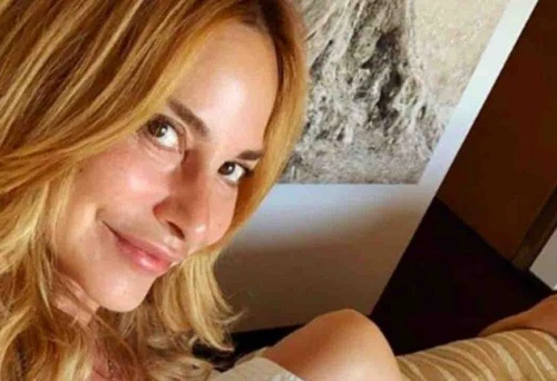 Stefania Orlando e la decisone di diventare mamma a 52 anni In modo naturale senza aiuti