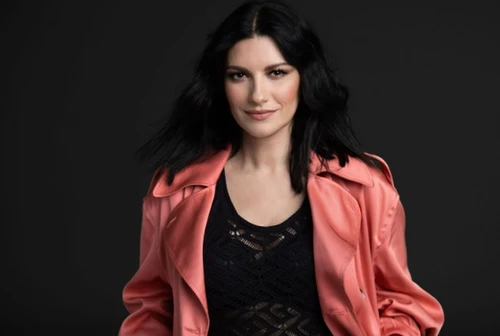 Pausini esce il videoclip del nuovo singolo Durare