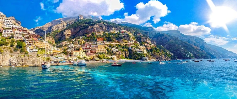 Quali sono le 20 spiagge più instagrammate dEuropa a guidare la classifica due località italiane