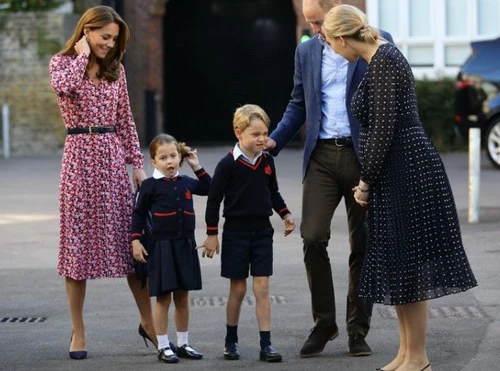 Debutto alla materna primo giorno di scuola per la principessina Charlotte