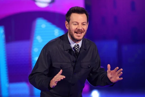 Sanremo Alessandro Cattelan coconduttore della serata finale