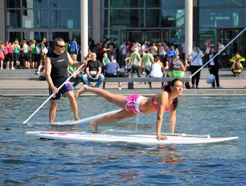 Dal nuoto al Sup gli sport da fare in vacanza e quante calorie fanno bruciare