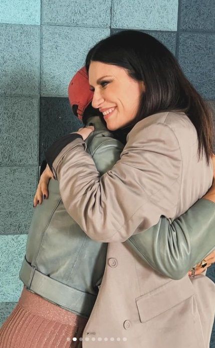 Laura Pausini la sorella e Levante lincredibile coincidenza di Ti porterai lontano