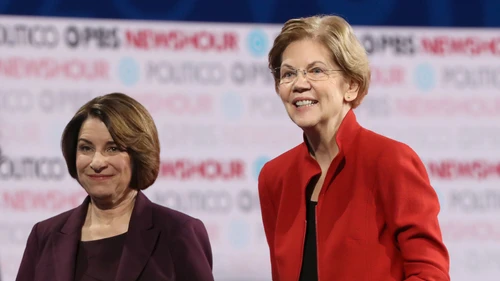 Il clamoroso endorsement il Nyt appoggia le due democratiche Warren e Klobuchar